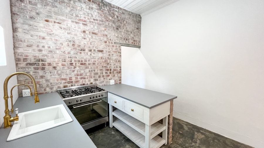 To Let 3 Bedroom Property for Rent in Wynberg Western Cape